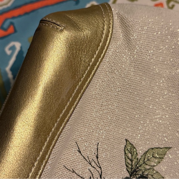 NWOT Coach Limited Edition Tattoo Gold Purse Handbag !! - Picture 3 of 14